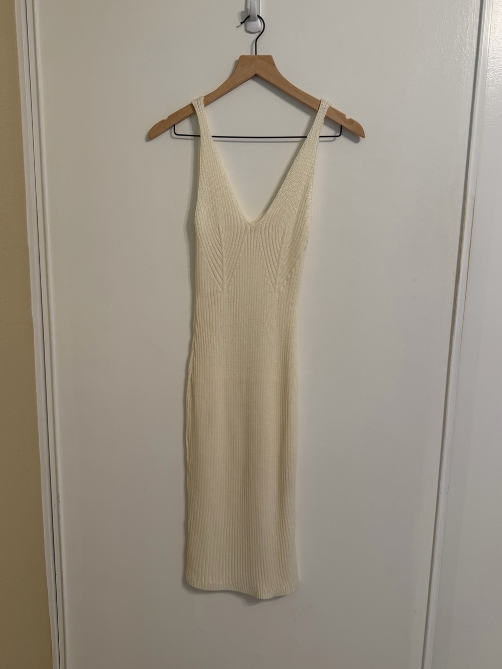 Puramania V-Neck Midi Dress in Cream